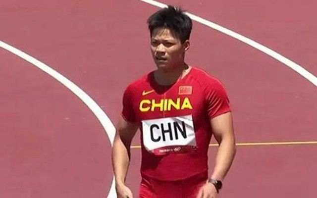 夜场鸭子弄得我高潮不断
